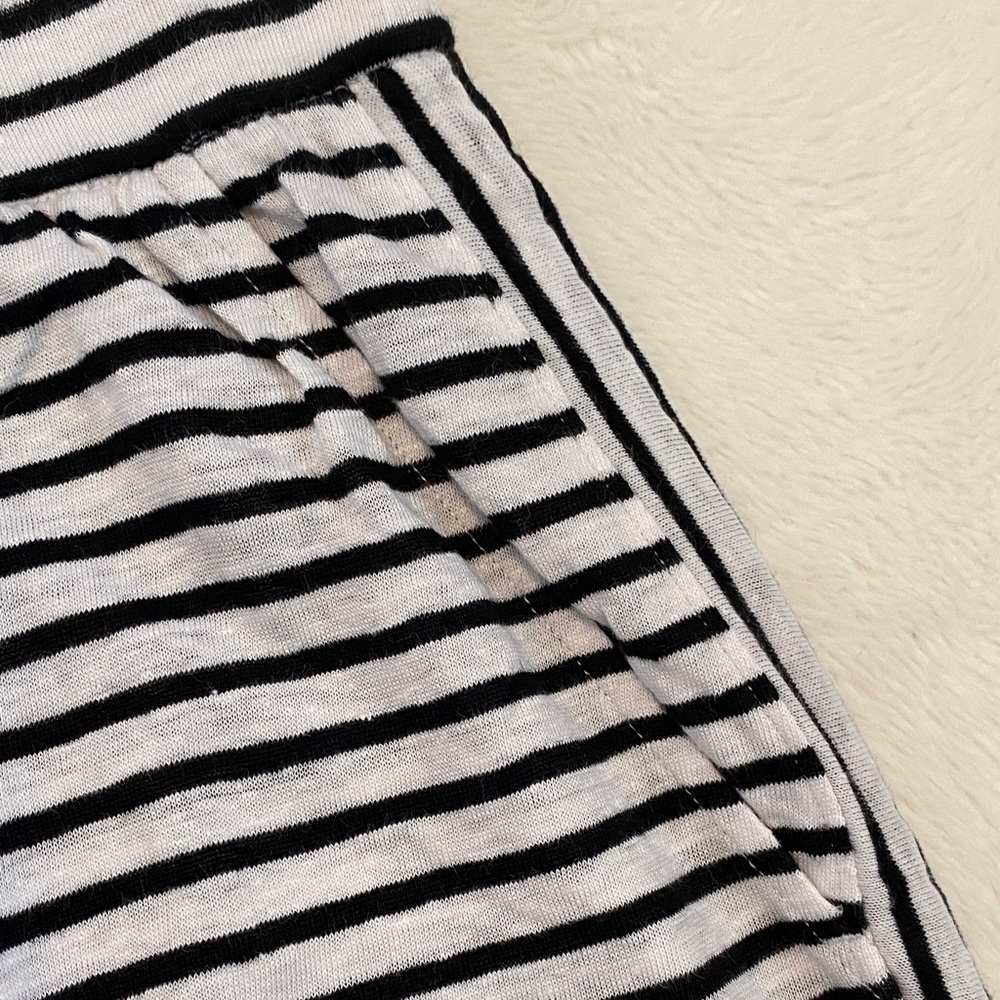Eileen Fisher Black and White Striped Skirt - Size Medium - Picture 3 of 11
